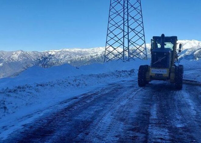 Artvin’de çığ düştü! 6 köy yolu ulaşıma kapandı